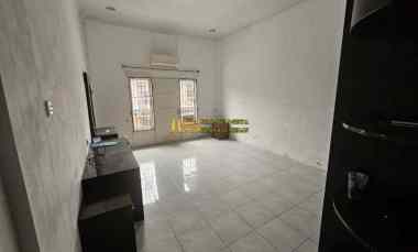 dijual rumah komplek mulia residence