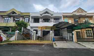 dijual rumah komplek padang golf mansion