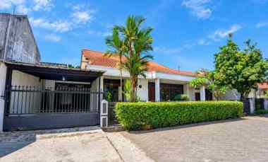 Dijual Rumah Lama Terawat Komplek Parakan, Batununggal, Buahbatu