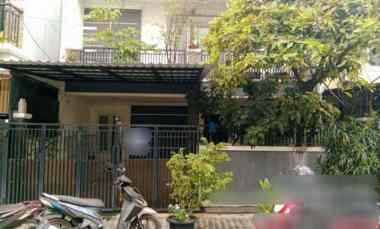 dijual rumah komplek perumahan cluster
