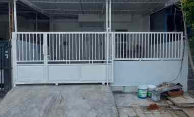 dijual rumah komplek perumahan duta