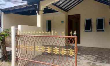 dijual rumah komplek pondok kacang prima