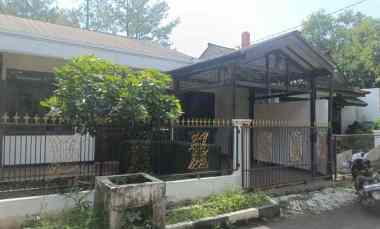dijual rumah komplek pratista antapani