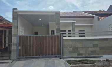 dijual rumah komplek pratista antapani