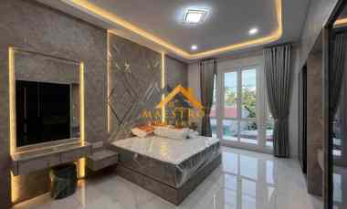 dijual rumah komplek regent estate