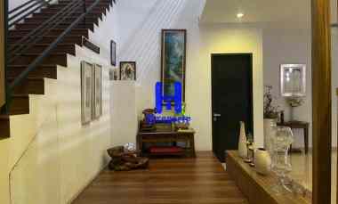 dijual rumah komplek royal sumatera