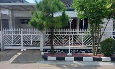 dijual rumah komplek sanggar hurip