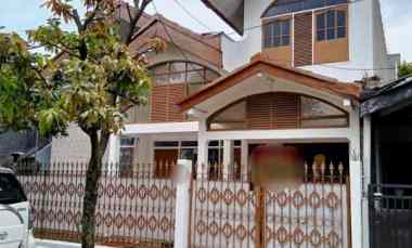dijual rumah komplek sanggar hurip