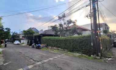 dijual rumah komplek sariwangi