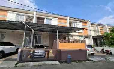 dijual rumah komplek sariwangi