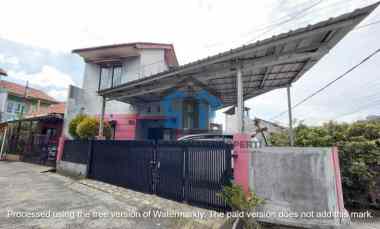 dijual rumah komplek sariwangi