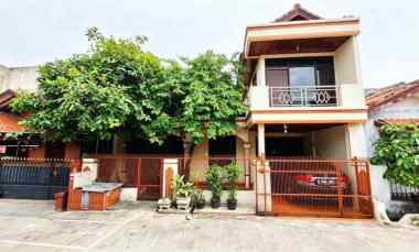 dijual rumah komplek sbs