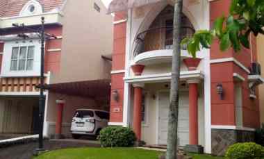 dijual rumah komplek sukasari sarijadi