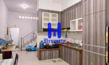 dijual rumah komplek sunggal center