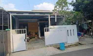 dijual rumah komplek taman anyelir 3
