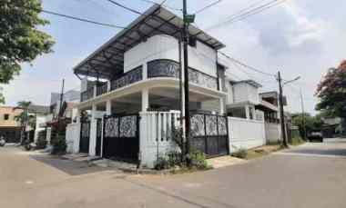 Dijual Rumah Hook di Taman Buaran Indah 3 Jakarta Timur