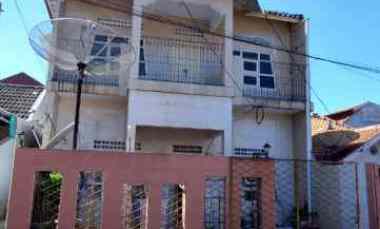 dijual rumah komplek taman ciharendong