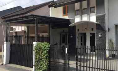 dijual rumah komplek taman persada asri