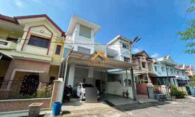 dijual rumah komplek taman polonia