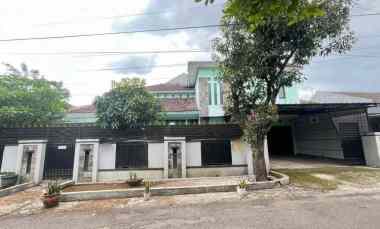 dijual rumah komplek turangga