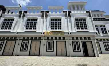dijual rumah komplek union mentari