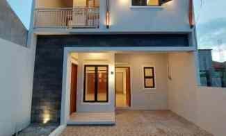 dijual rumah konsep resort bali jakarta timur