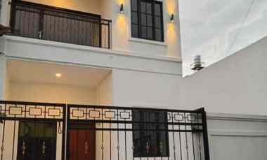 Rumah Baru Classic Modern Minimalis di Kopo Permai Bandung