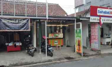 Dijual Rumah Kos 10 Kamar Bonus Kios 2 menit ke Unsud