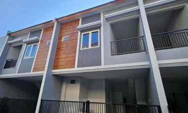 dijual rumah kos baru kutisari surabaya selatan