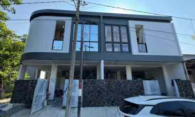 dijual rumah kost permata safira regency surabaya