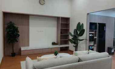 dijual rumah kota baru parahyangan