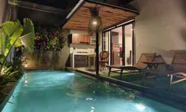 Rumah Villa Cantik Full Furnished Include Kolam Renang di Kota Baru