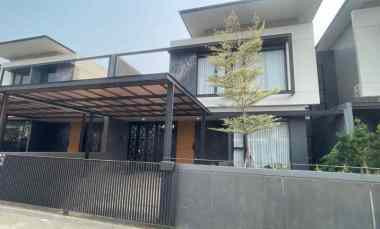dijual rumah kota baru parahyangan