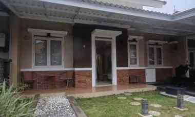 dijual rumah kota baru parahyangan bandung