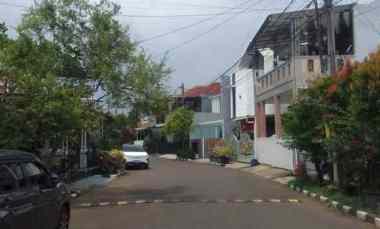 dijual rumah kota mas