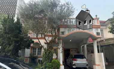 dijual rumah kota wisata