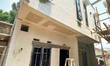 dijual rumah kramat jati