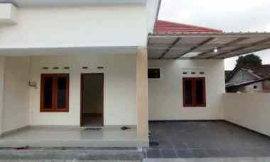 dijual rumah krapyak
