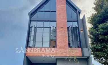 dijual rumah kukusan beji depok