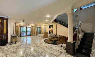 Dijual Rumah Mewah Full Marmer di Kuningan, Jakarta Selatan