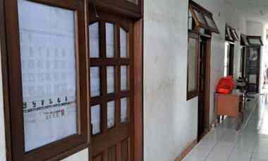 Rumah Kos2 an Super Strategis Area Komersial jl Ry Kutisari Selatan
