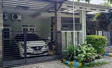 dijual rumah kutisari indah barat