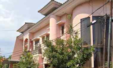 dijual rumah kutisari utara