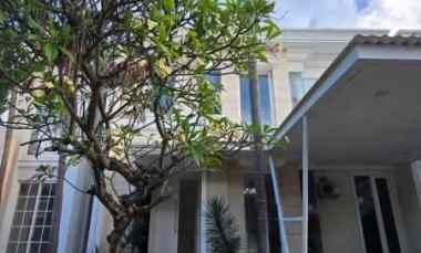 dijual rumah la rizwood pakuwon indah