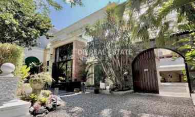 Rumah Dijual di Laguna Regency Pakuwon City