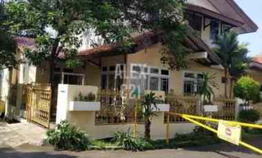 Dijual Rumah Siap Huni di Komplek Larangan Indah Ciledug Tangerang