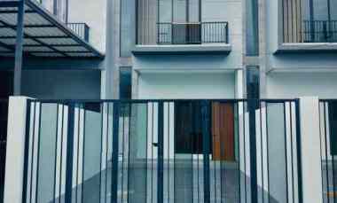 dijual rumah lebak arum tambaksari