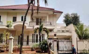 dijual rumah lebak bulus