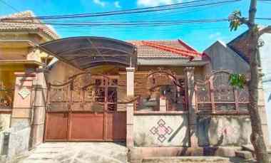 dijual rumah lebak indah
