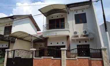 dijual rumah lebak indah regency